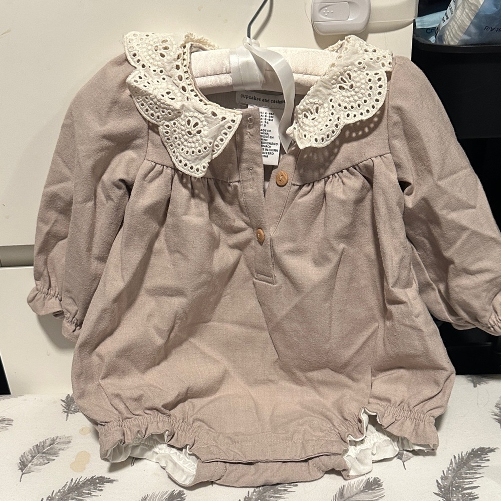 cupcakes & cashmere Beige Bodysuit with White Lace Collar
